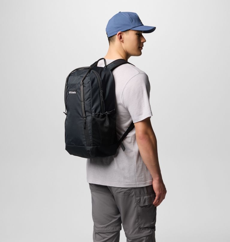 echo mountain 25l backpack