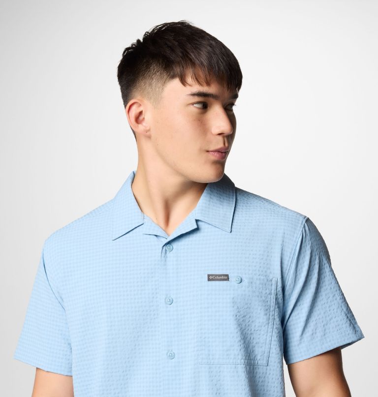 men utilizer short sleeve camp shirt