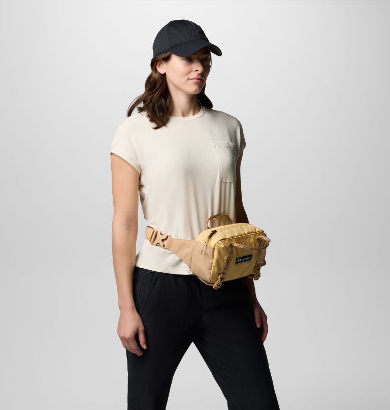 echo mountain hip pack