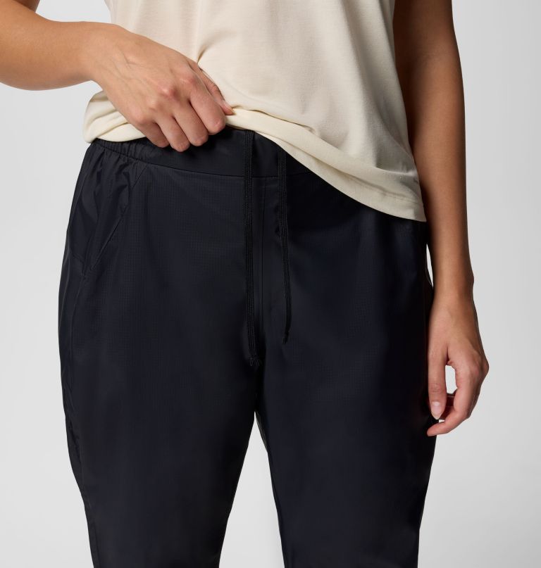 women pouring adventure iii pants