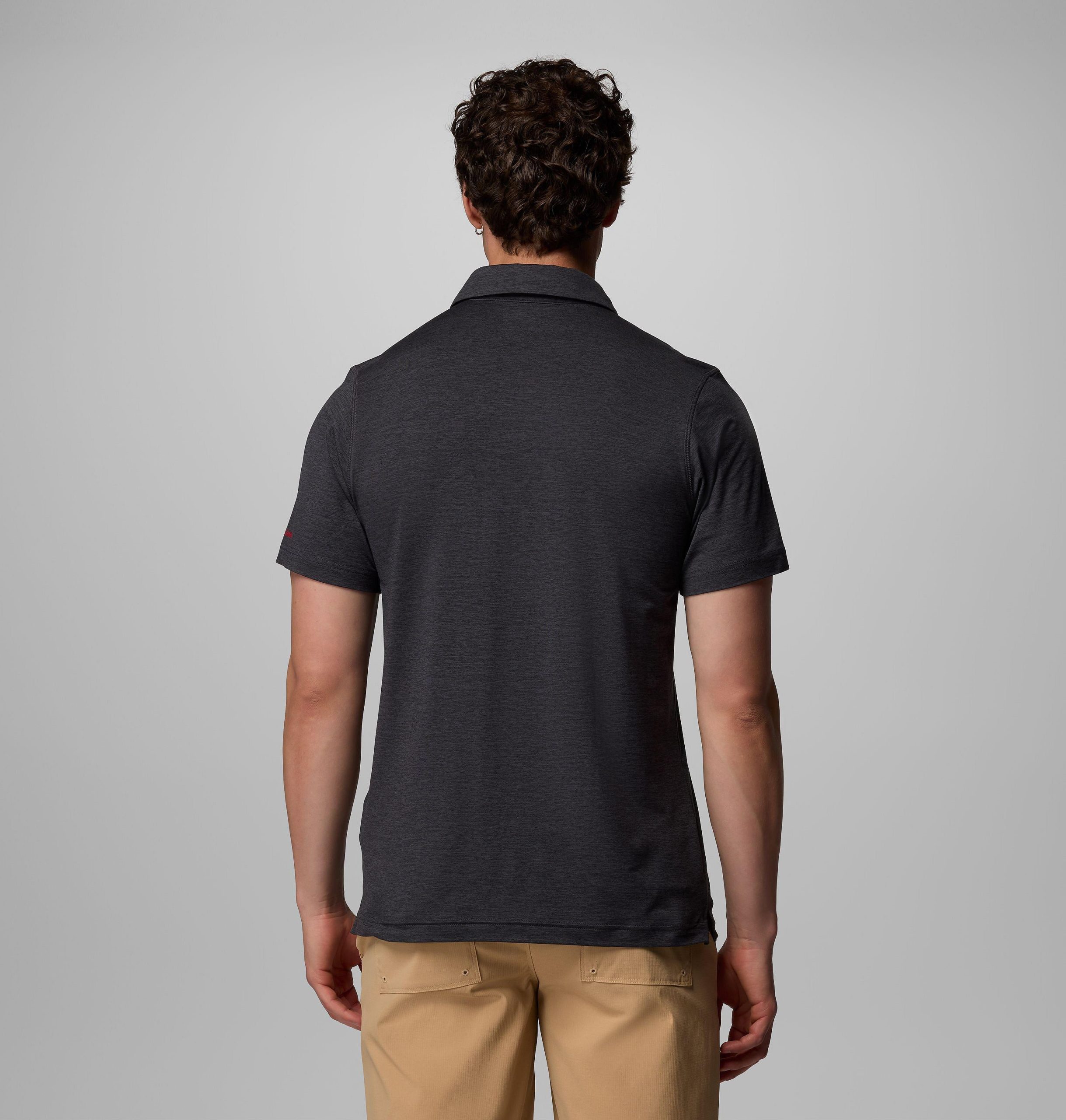 heren collegiate tech trail polo - arkansas