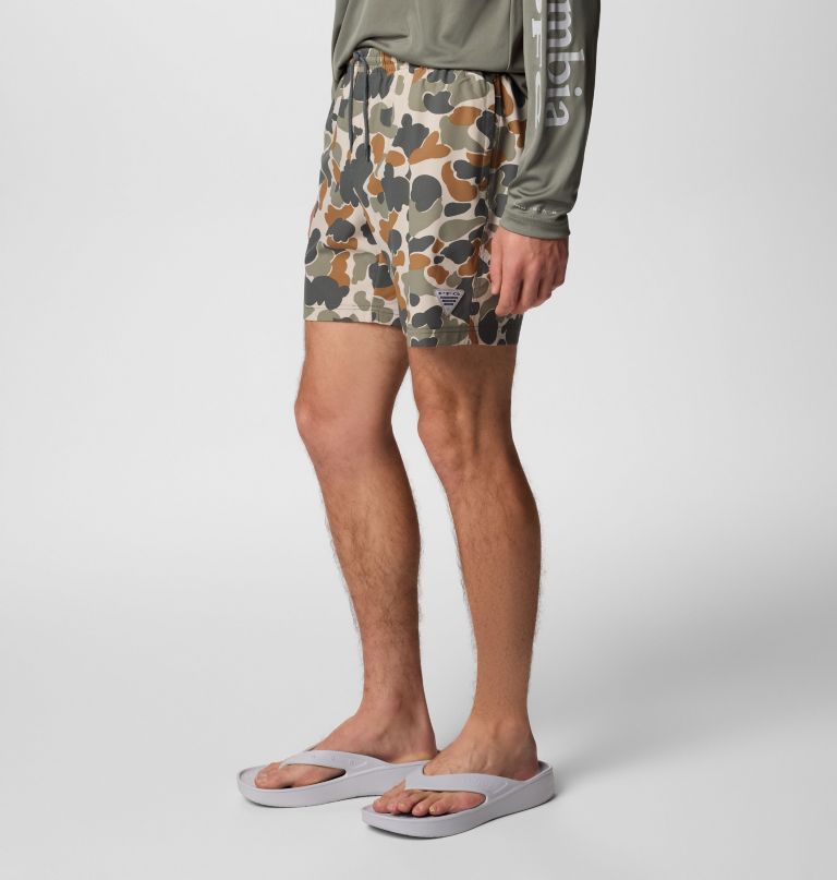 men pfg rambler printed water shorts