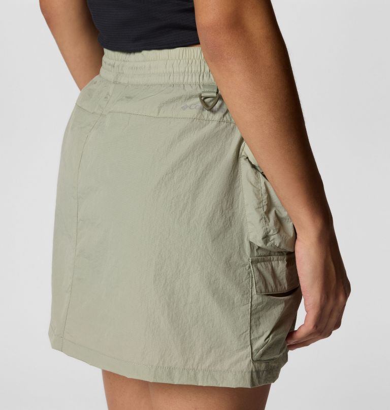 women elevated view cargo skort