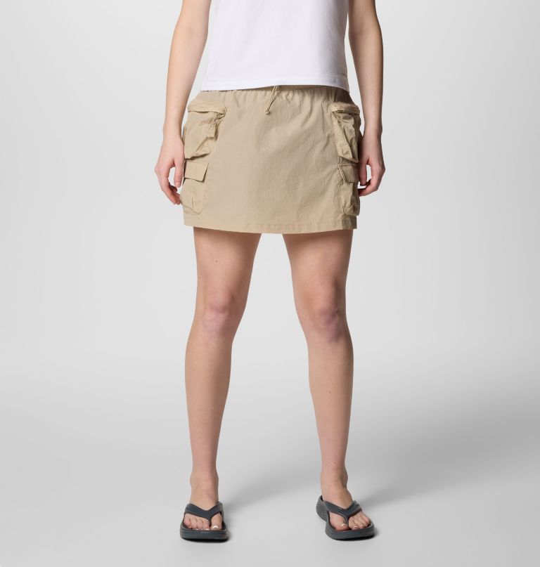 women elevated view cargo skort
