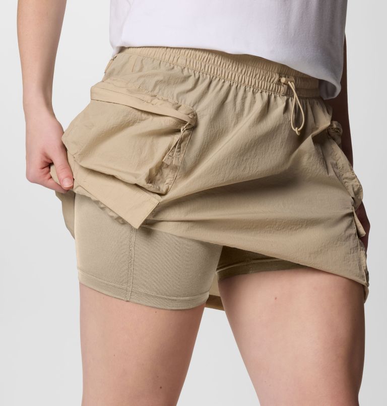 women elevated view cargo skort