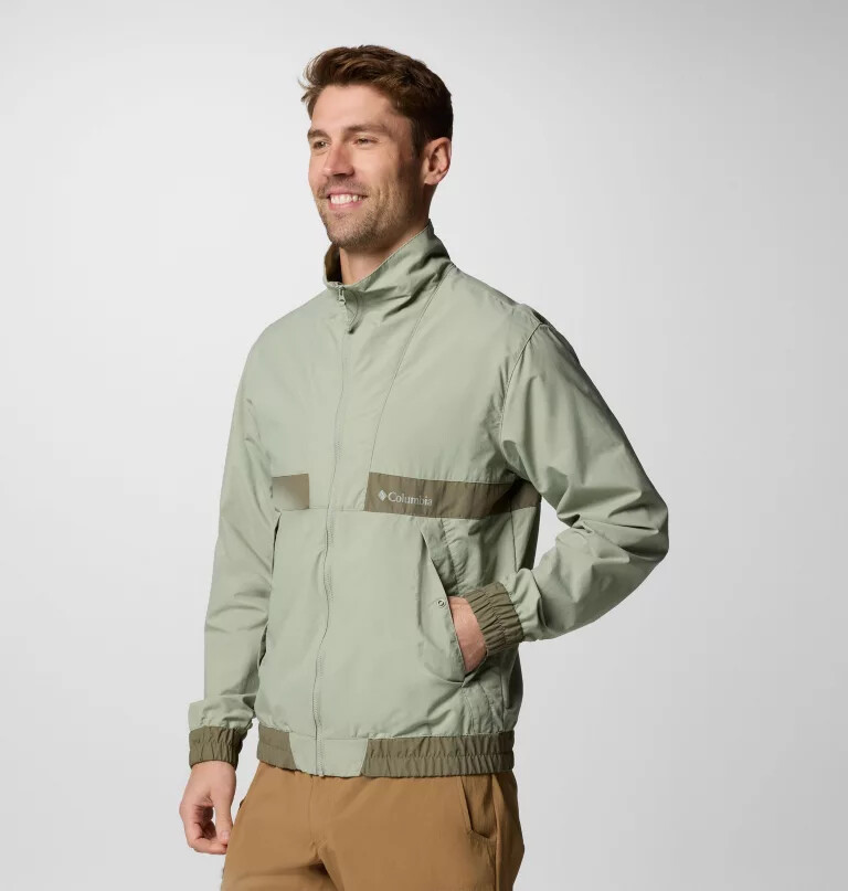 men spire valley windbreaker